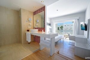 Aequora Lanzarote Suites