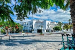 Parque Del Sol (Playa De Faňabe)