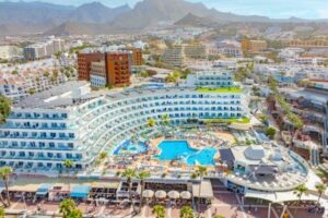 Hovima La Pinta Beachfront Family